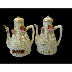 Vintage Souvenir Newport Tennessee Porcelain Salt & Pepper Tea Pot Shakers Japan